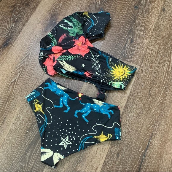 Ola Azul Womens Emma Lucky Printed one piece cut out swimsuit M NEW - Picture 9 of 11